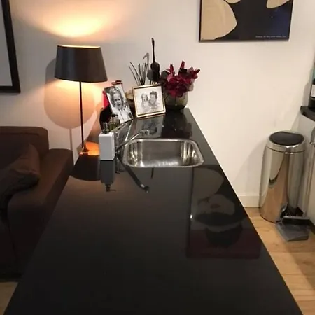 Centre, Ground Floor With Backyard! * Amsterdam