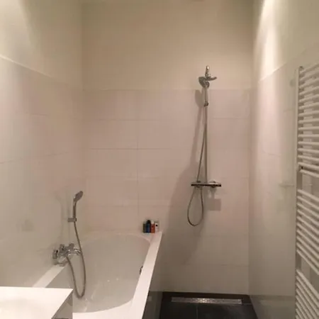 Centre, Ground Floor With Backyard!